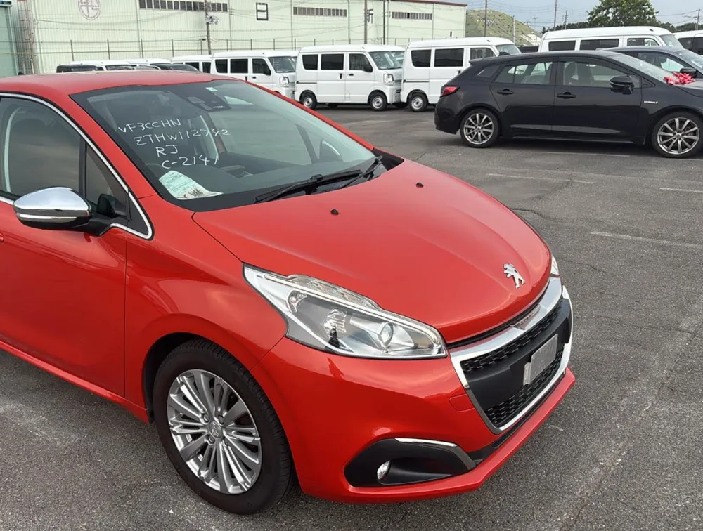 PEUGEOT 208 ALLURE