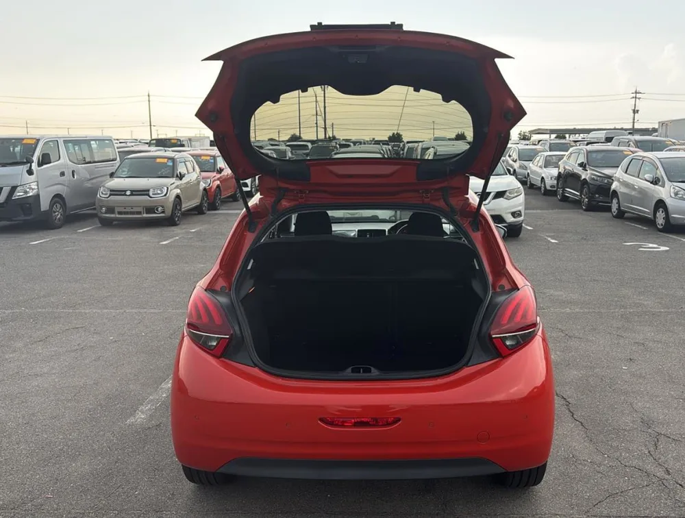 PEUGEOT 208 ALLURE - PRG Motors Ltd
