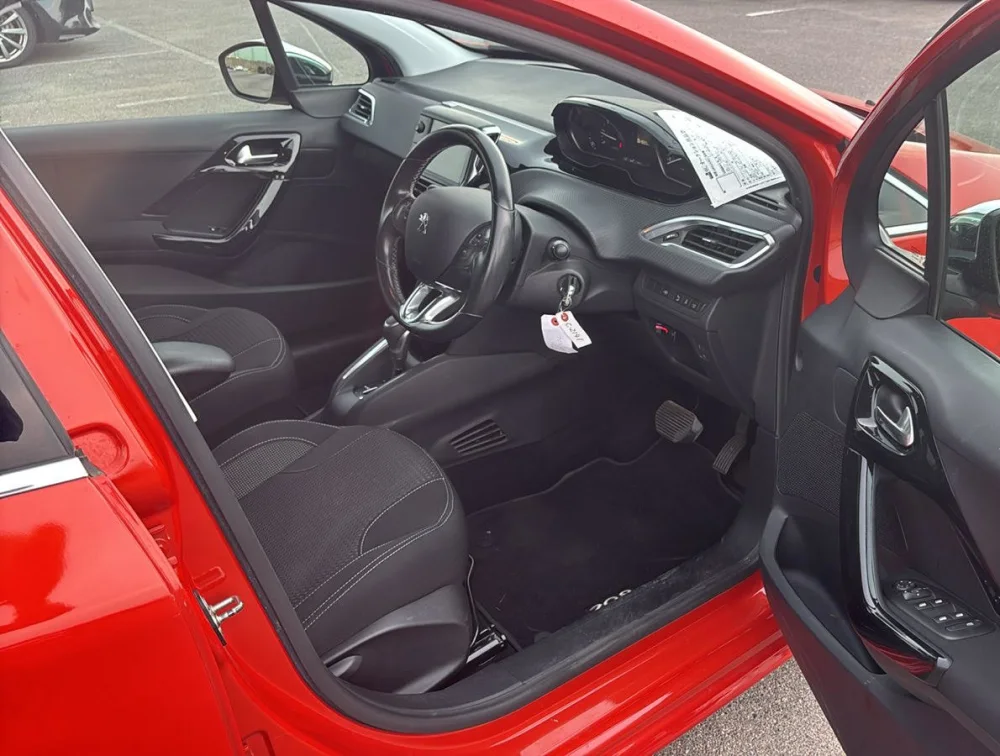 PEUGEOT 208 ALLURE - PRG Motors Ltd
