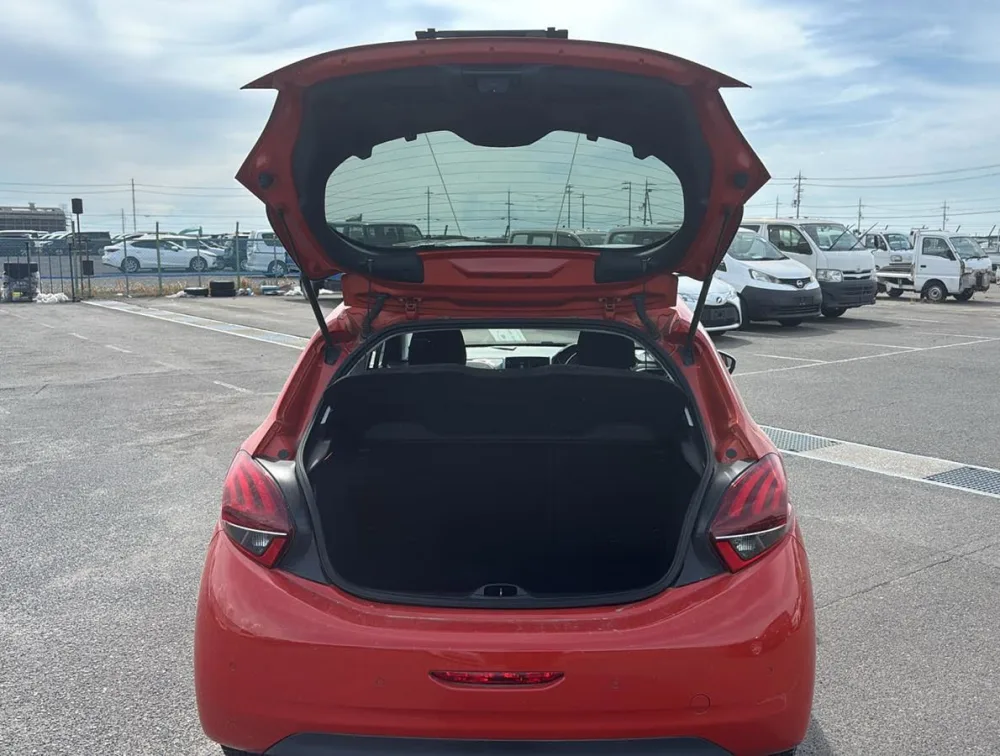 PEUGEOT 208 TECH PACK EDITION - PRG Motors Ltd