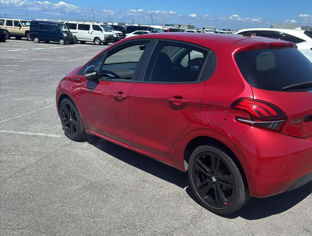 PEUGEOT 208 GTLINE - PRG Motors Ltd