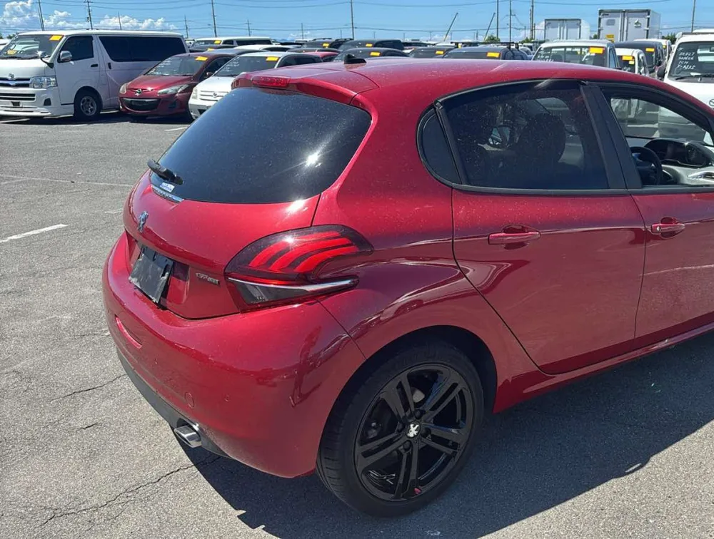 PEUGEOT 208 GTLINE - PRG Motors Ltd