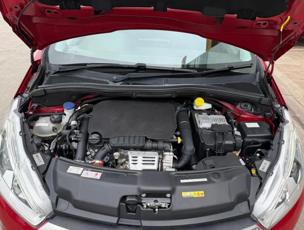 PEUGEOT 208 TECH EDITION MO0NROOF - PRG Motors Ltd