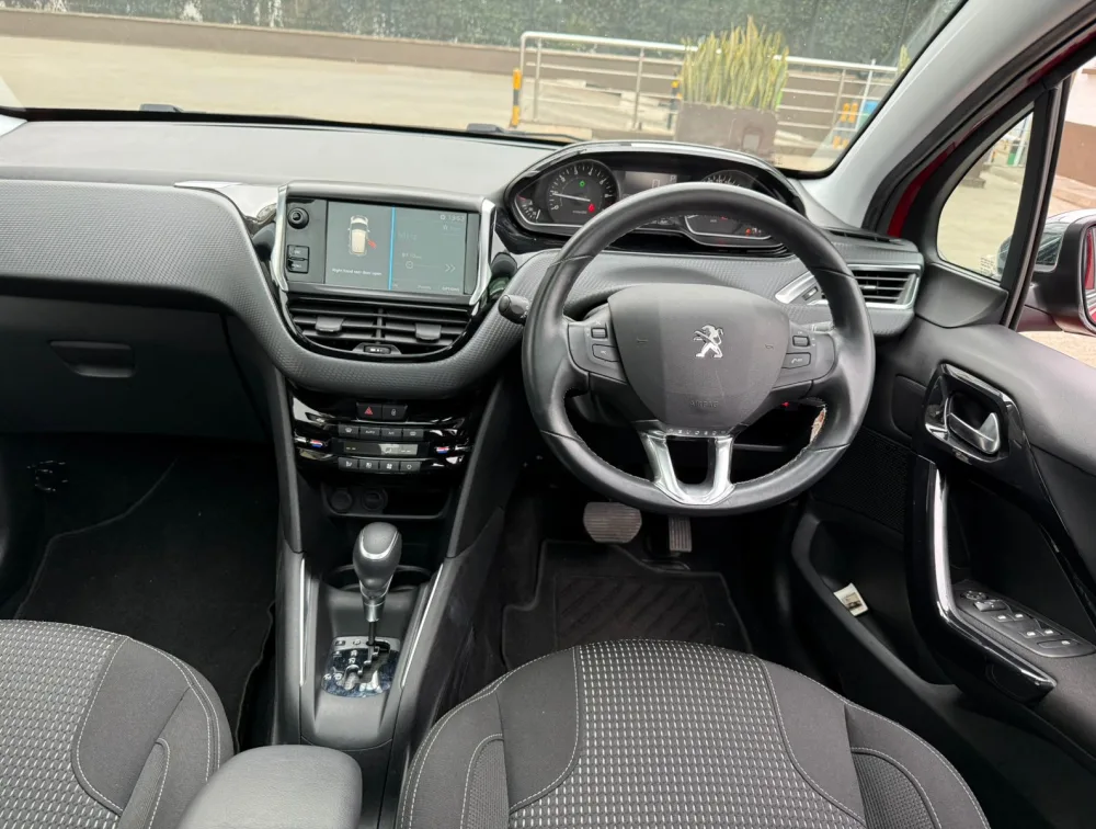 PEUGEOT 208 TECH EDITION MO0NROOF - PRG Motors Ltd