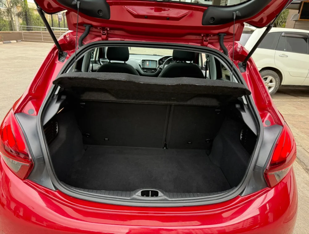 PEUGEOT 208 TECH EDITION MO0NROOF - PRG Motors Ltd