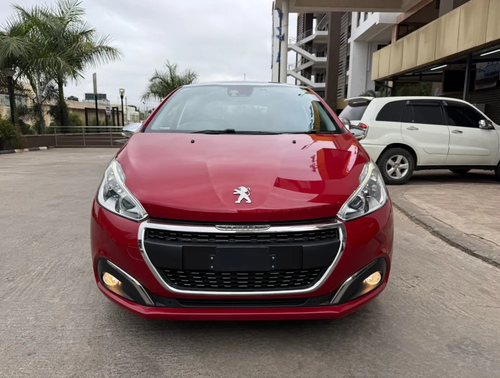 PEUGEOT 208 TECH EDITION MO0NROOF - PRG Motors Ltd