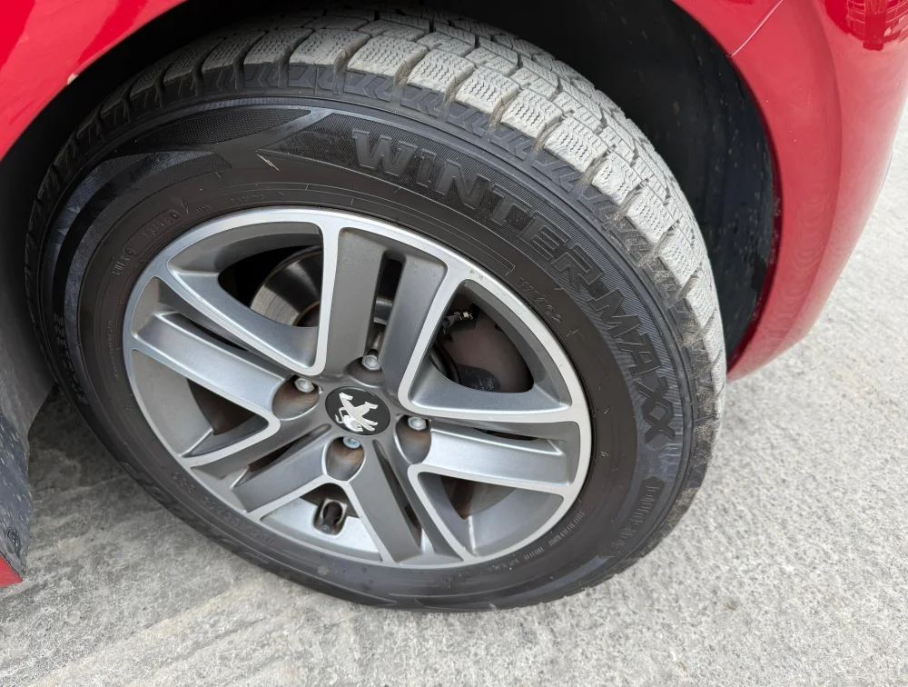 PEUGEOT 208 ALLURE - PRG Motors Ltd