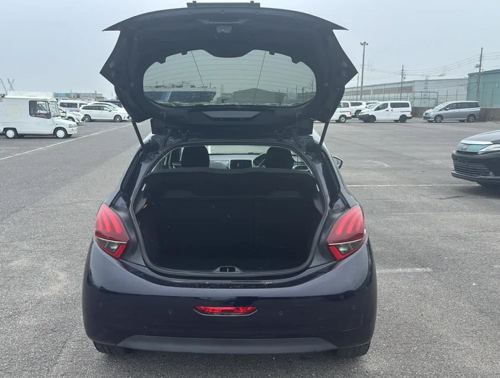 PEUGEOT 208 ALLURE - PRG Motors Ltd