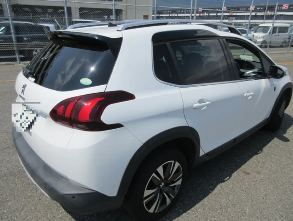 PEUGEOT 2008 CROSSCITY MOONROOF - PRG Motors Ltd