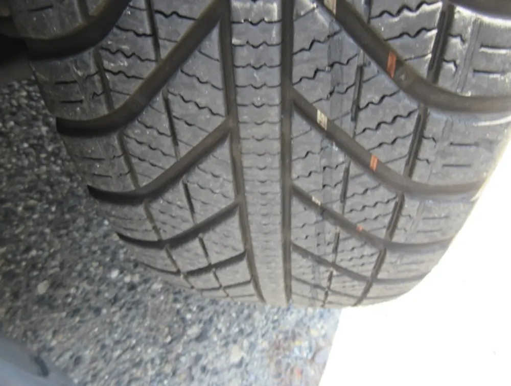 PEUGEOT 2008 CROSSCITY MOONROOF - PRG Motors Ltd