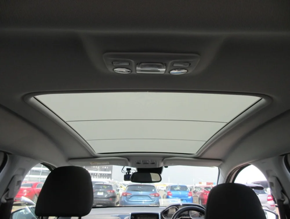 PEUGEOT 2008 CROSSCITY MOONROOF - PRG Motors Ltd