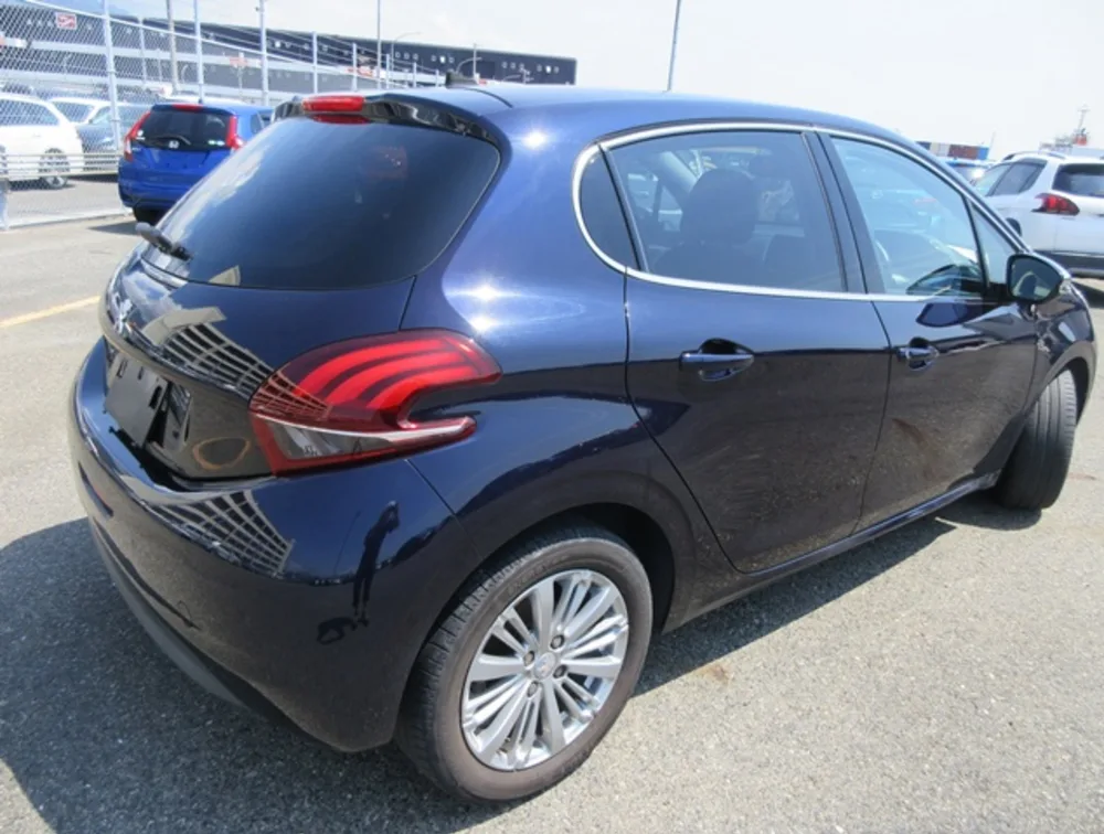 PEUGEOT 208 ALLURE - PRG Motors Ltd