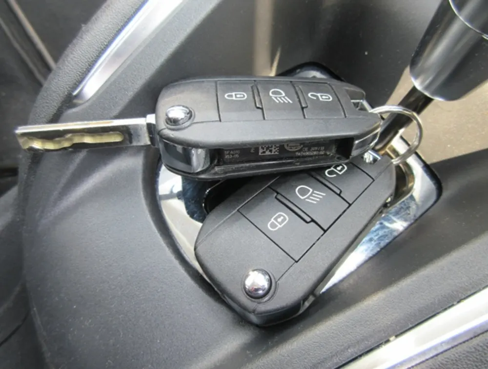 PEUGEOT 208 ALLURE FUN EDITION - PRG Motors Ltd