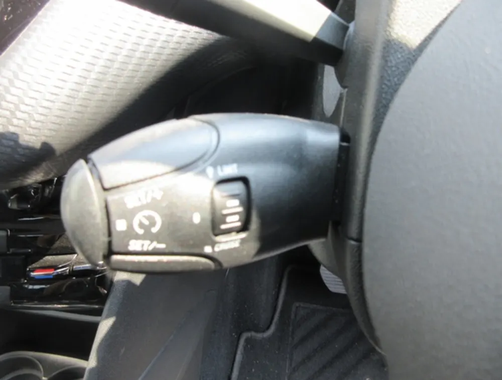 PEUGEOT 208 ALLURE FUN EDITION - PRG Motors Ltd