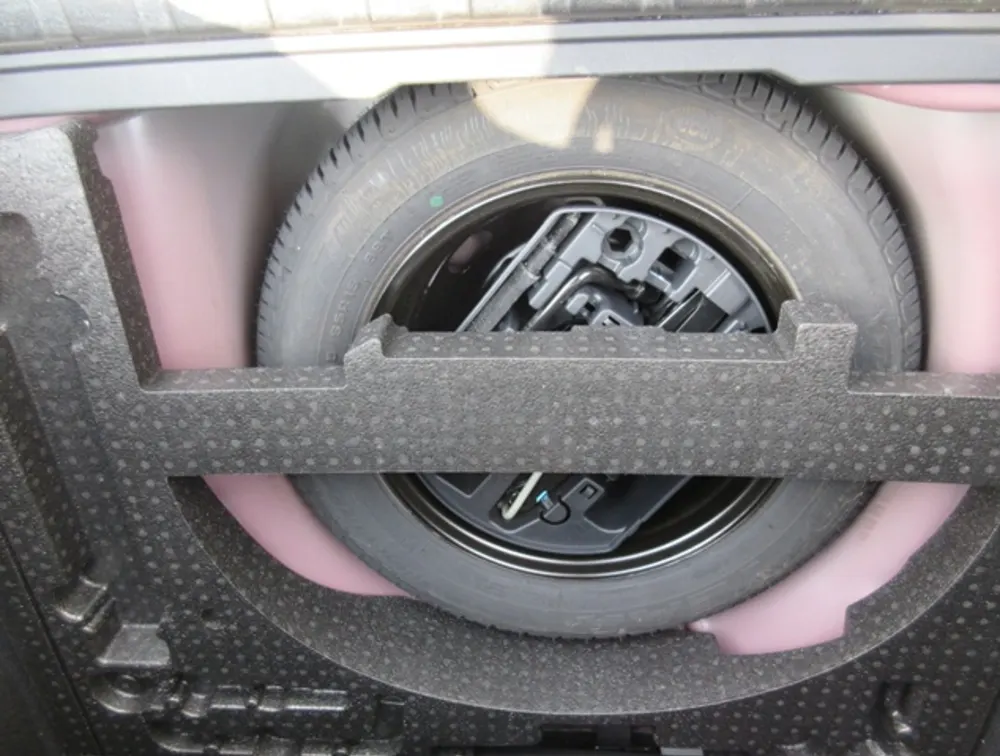 PEUGEOT 2008 ALLURE MOONROOF - PRG Motors Ltd