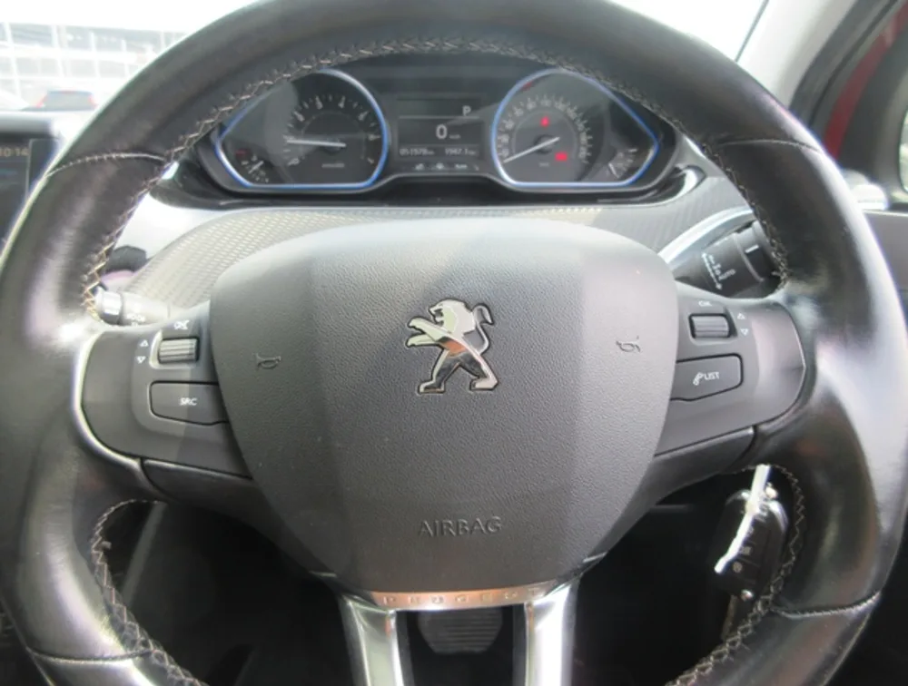 PEUGEOT 2008 ALLURE MOONROOF - PRG Motors Ltd