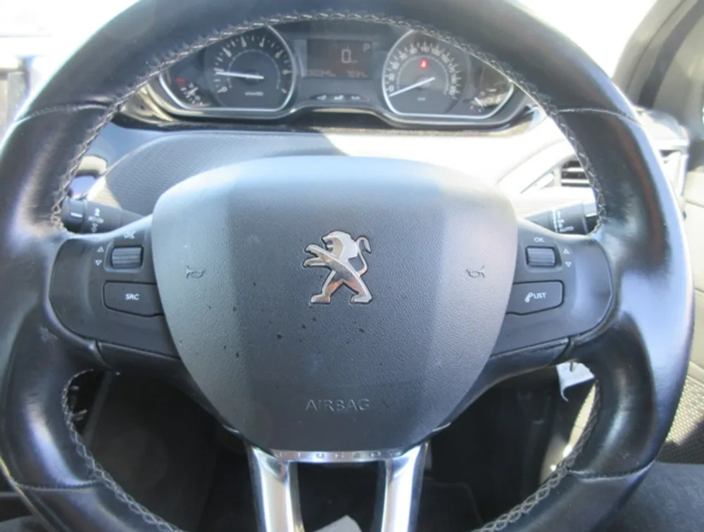 PEUGEOT 208 TECH PACK EDITION - PRG Motors Ltd