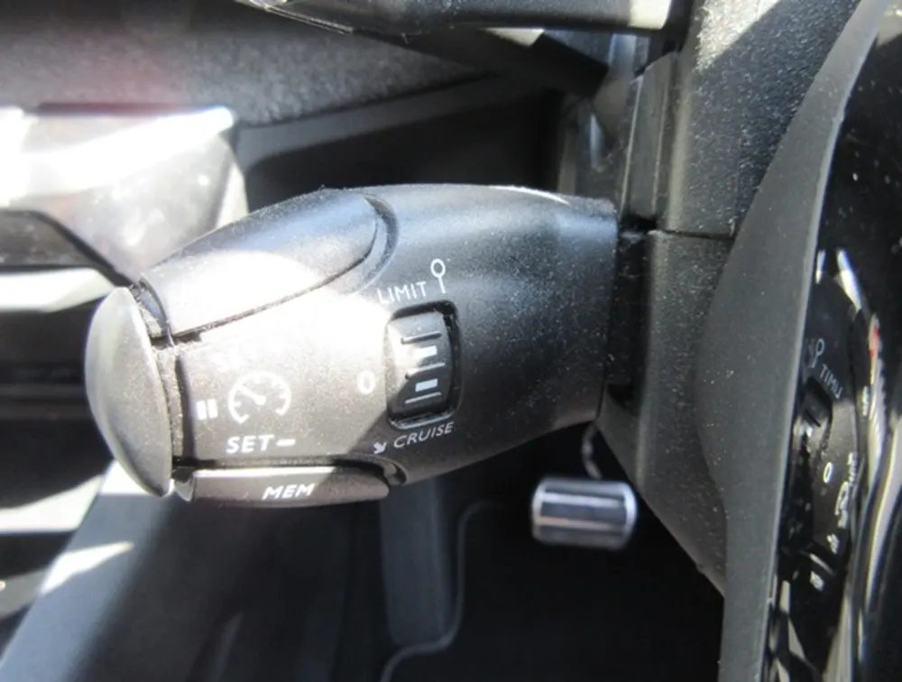 PEUGEOT 3008 CROSSCITY - PRG Motors Ltd