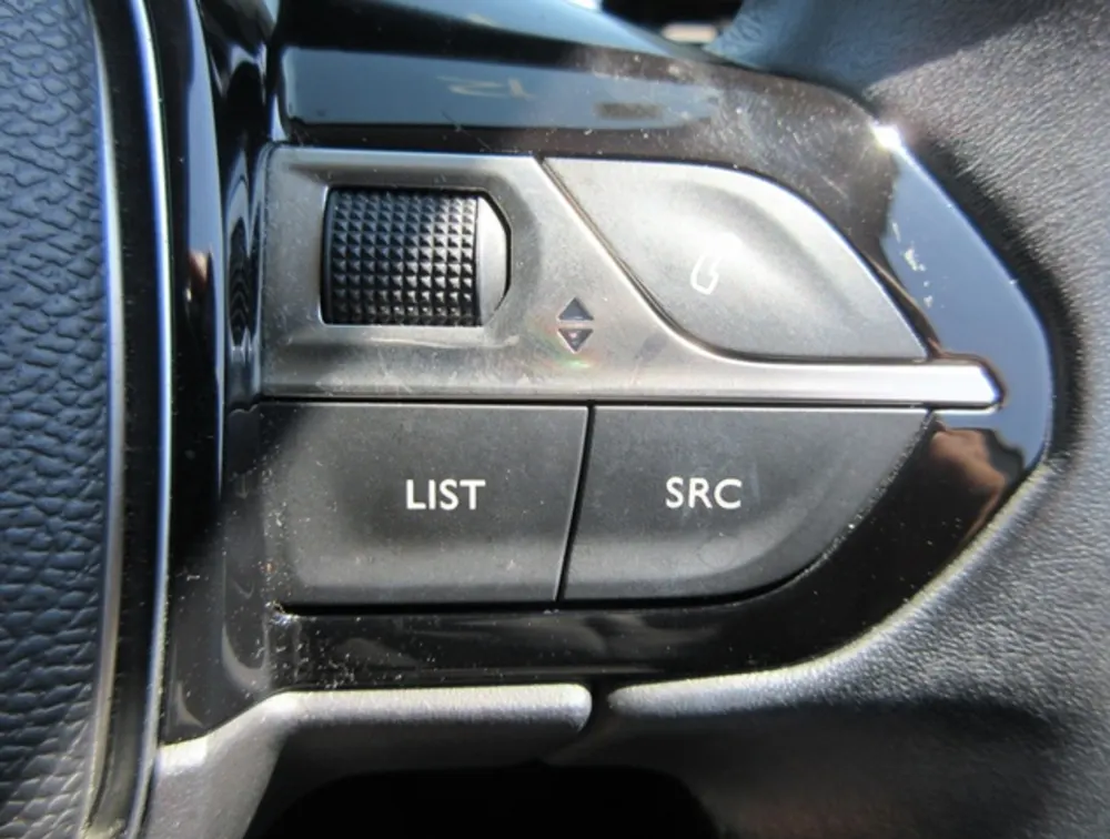 PEUGEOT 3008 CROSSCITY - PRG Motors Ltd