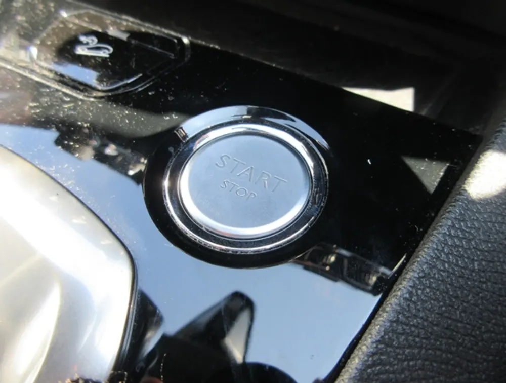 PEUGEOT 3008 CROSSCITY - PRG Motors Ltd