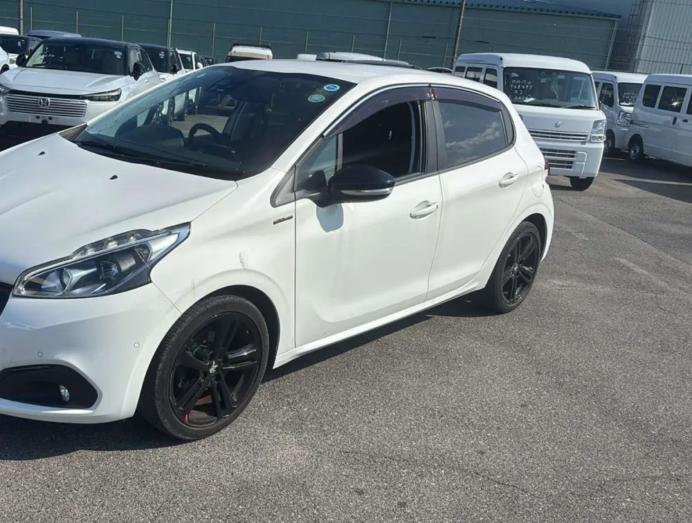 PEUGEOT 208 GTLINE - PRG Motors Ltd