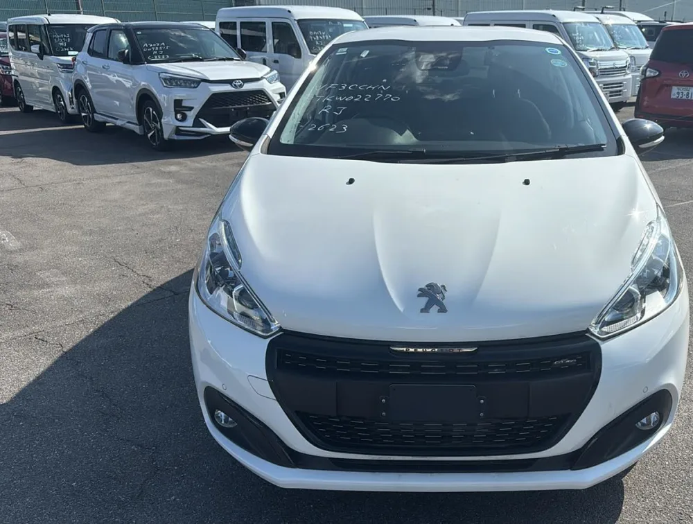 PEUGEOT 208 GTLINE - PRG Motors Ltd