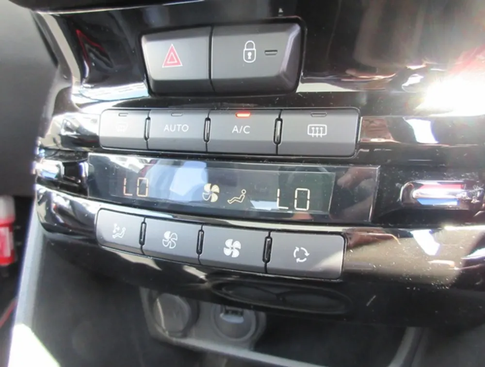 PEUGEOT 2008 GTLINE - PRG Motors Ltd