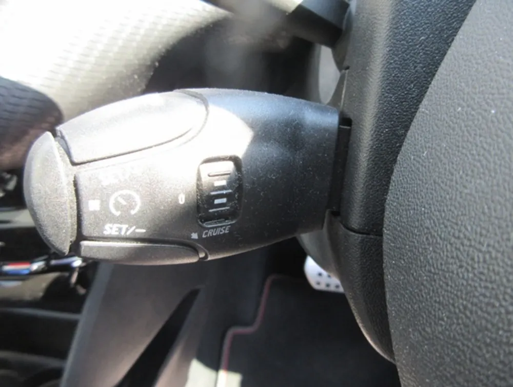 PEUGEOT 2008 GTLINE - PRG Motors Ltd