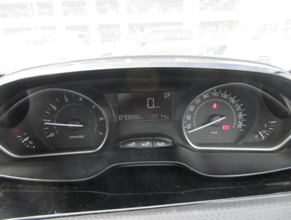 PEUGEOT 208 ALLURE - PRG Motors Ltd