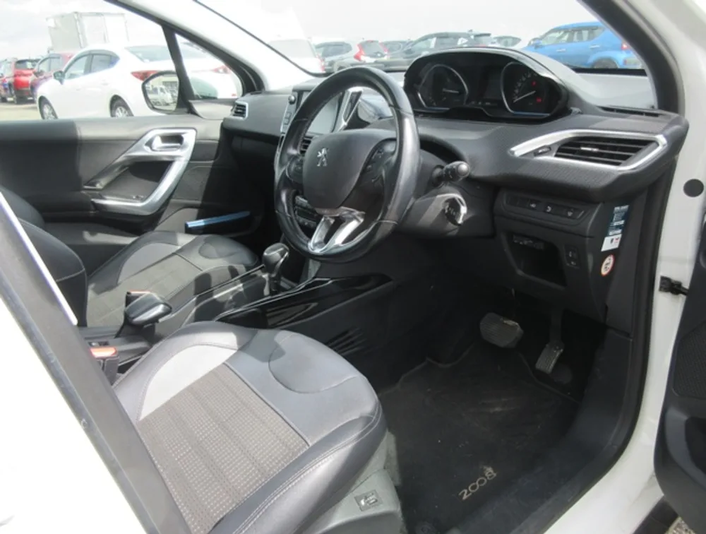 PEUGEOT 2008 ALLURE MOONROOF - PRG Motors Ltd