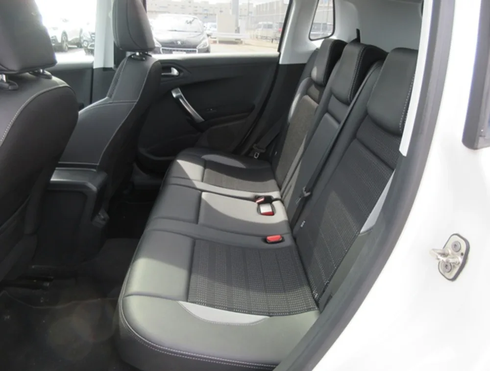 PEUGEOT 2008 ALLURE MOONROOF - PRG Motors Ltd