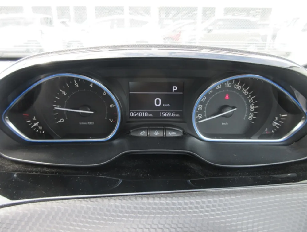 PEUGEOT 2008 ALLURE MOONROOF - PRG Motors Ltd