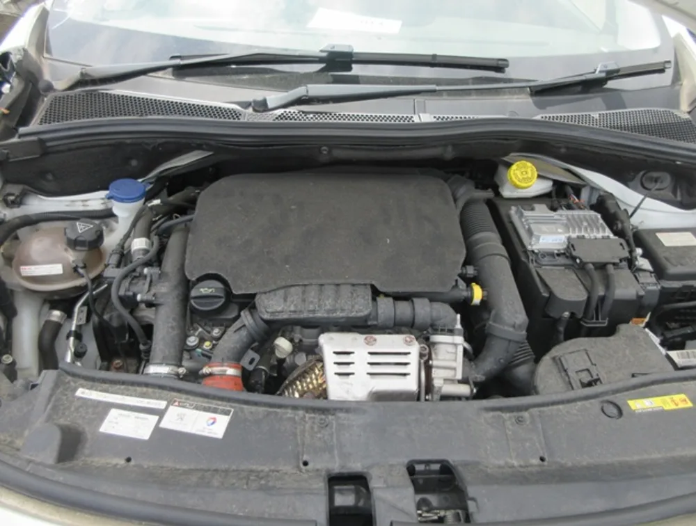 PEUGEOT 2008 ALLURE MOONROOF - PRG Motors Ltd