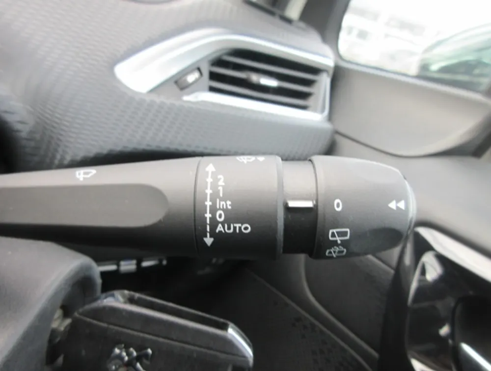 PEUGEOT 208 TECH PACK EDITION - PRG Motors Ltd