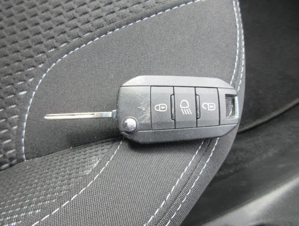 PEUGEOT 208 TECH PACK EDITION - PRG Motors Ltd