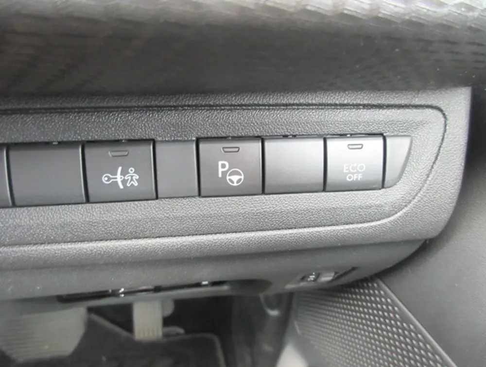 PEUGEOT 208 TECH PACK EDITION - PRG Motors Ltd