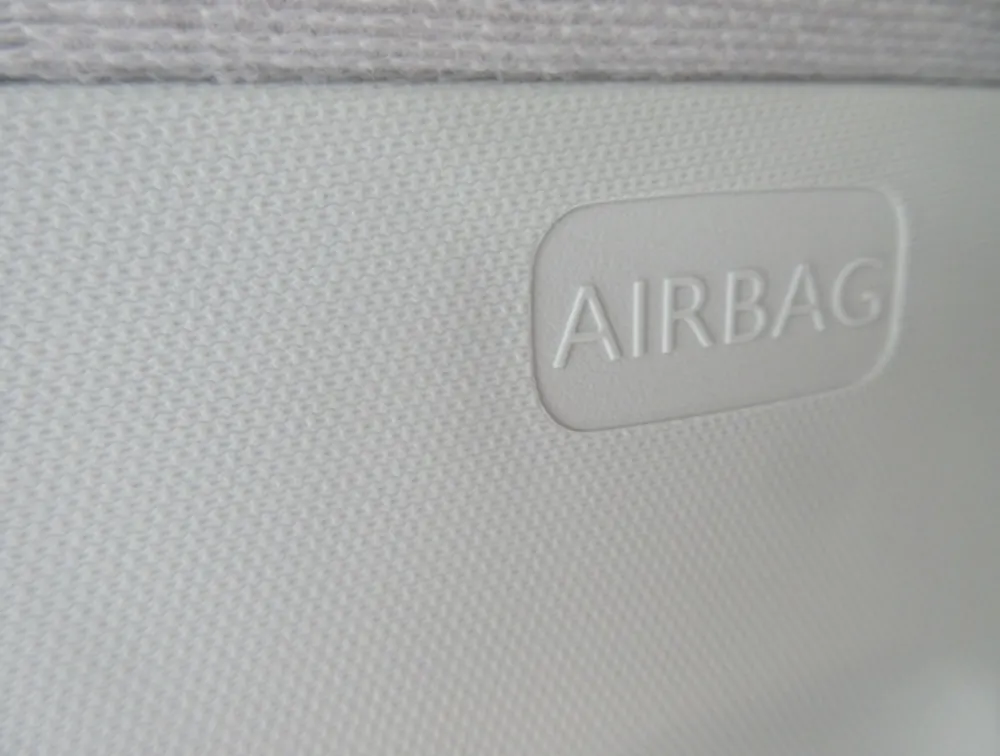 PEUGEOT 208 TECH PACK EDITION - PRG Motors Ltd