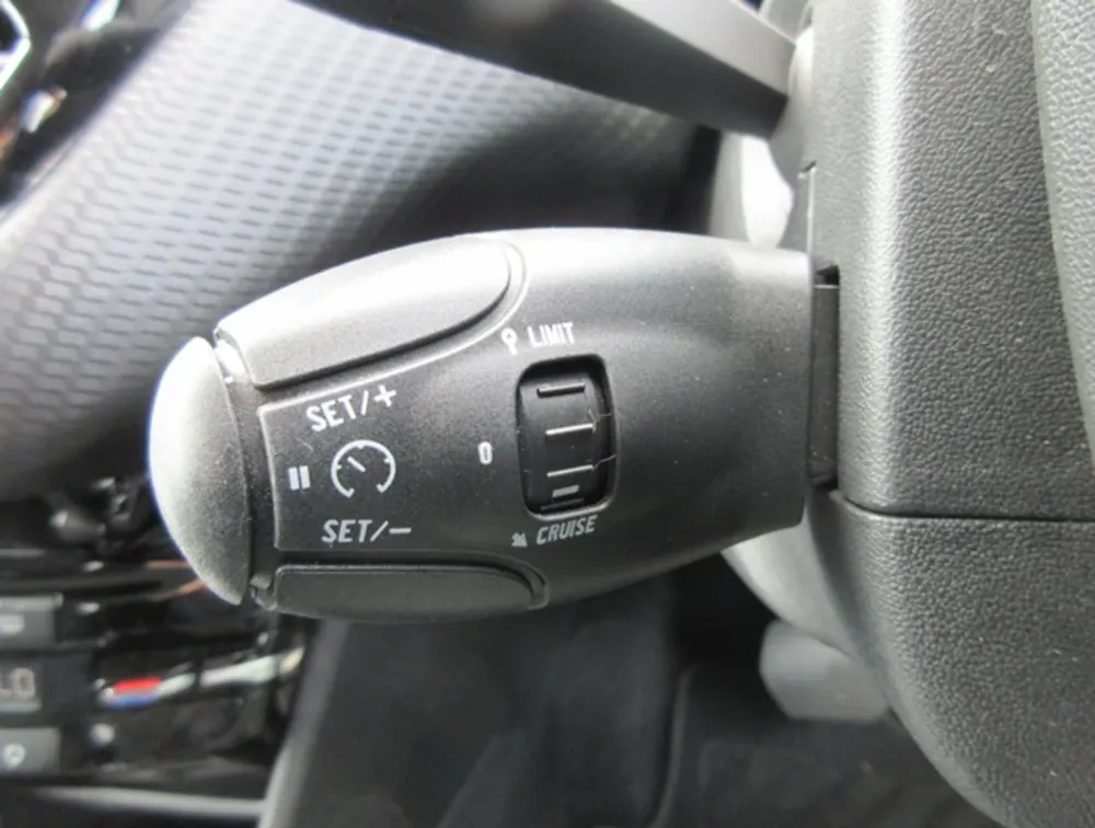 PEUGEOT 208 TECH PACK EDITION - PRG Motors Ltd