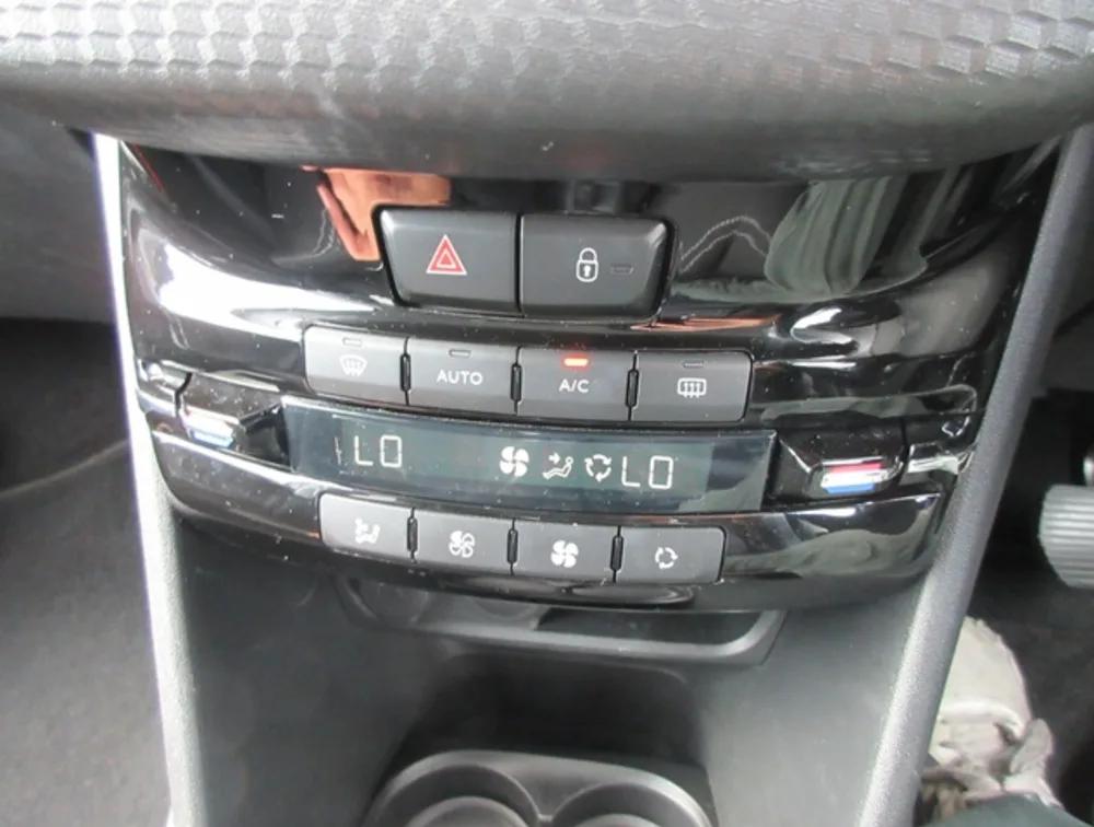 PEUGEOT 208 TECH PACK EDITION - PRG Motors Ltd