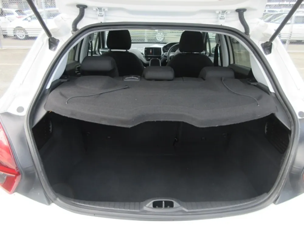 PEUGEOT 208 TECH PACK EDITION - PRG Motors Ltd