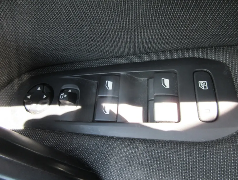 PEUGEOT 308 S/WAGON ALLURE - PRG Motors Ltd