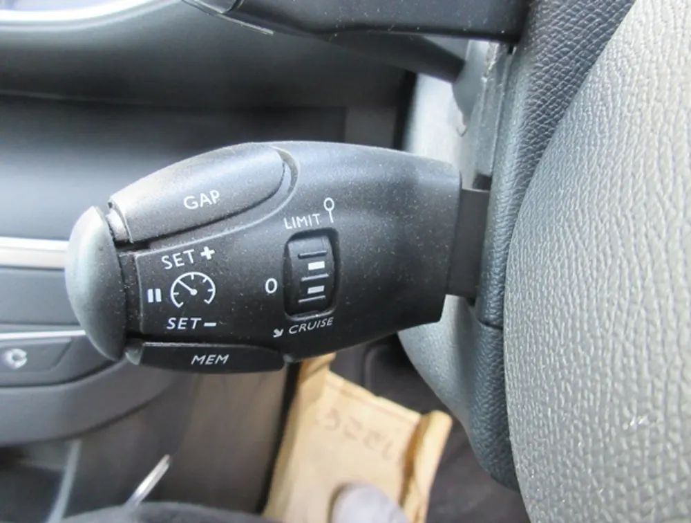 PEUGEOT 308 S/WAGON ALLURE - PRG Motors Ltd