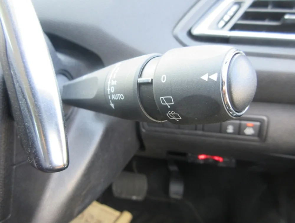 PEUGEOT 308 S/WAGON ALLURE - PRG Motors Ltd