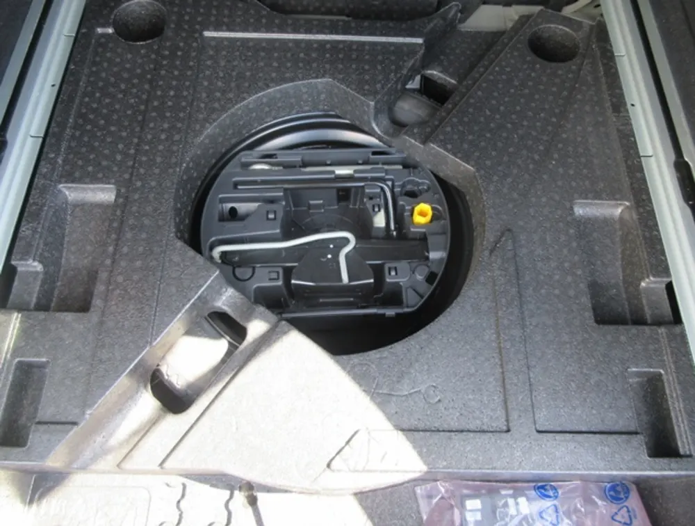 PEUGEOT 308 S/WAGON ALLURE - PRG Motors Ltd