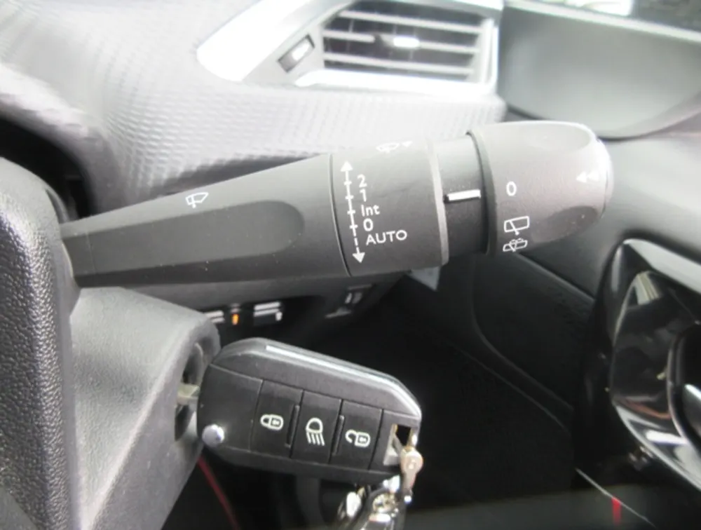 PEUGEOT 2008 GTLINE - PRG Motors Ltd