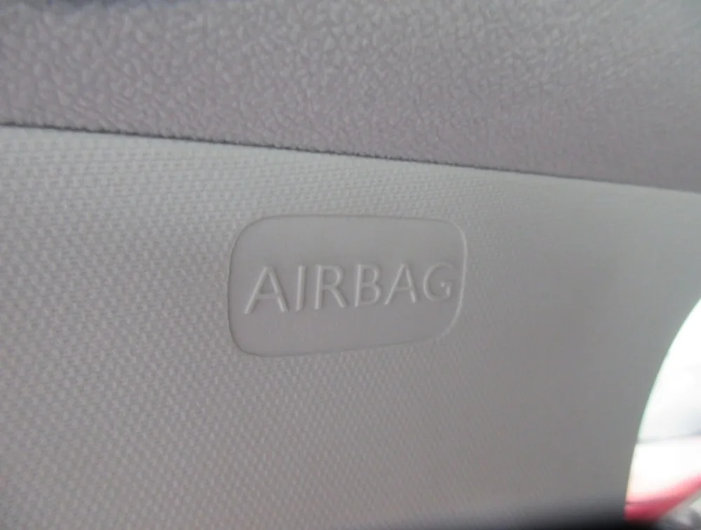 PEUGEOT 2008 GTLINE - PRG Motors Ltd