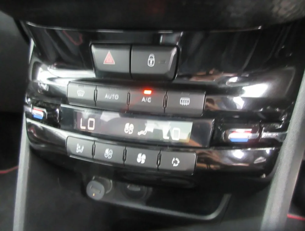 PEUGEOT 2008 GTLINE - PRG Motors Ltd