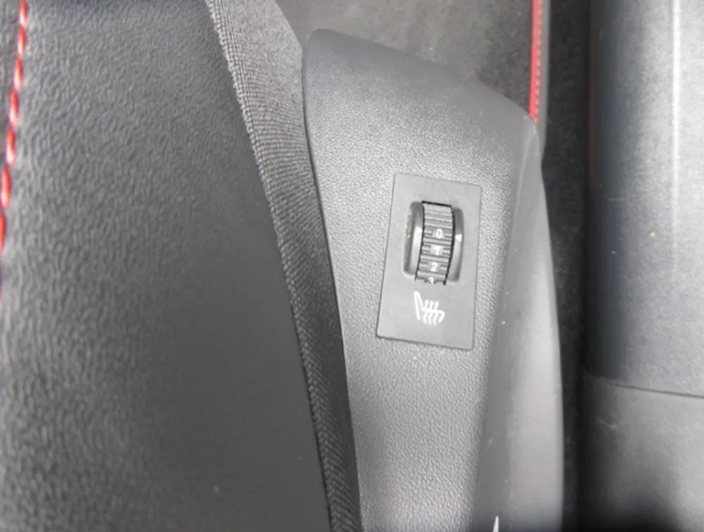 PEUGEOT 2008 GTLINE - PRG Motors Ltd