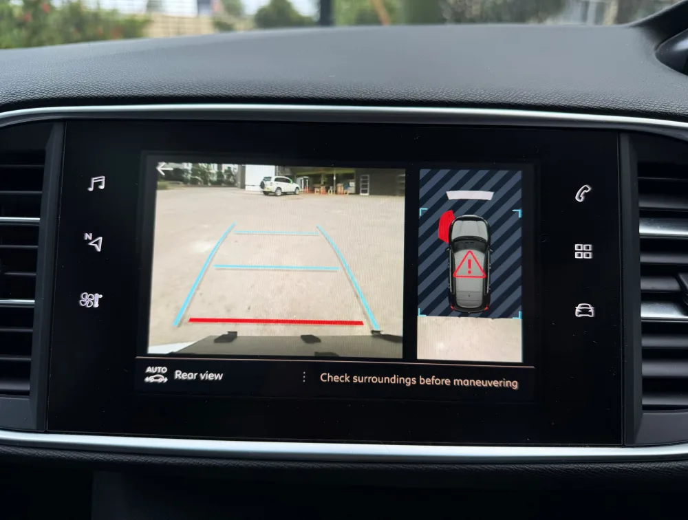 PEUGEOT 308 HATCHBACK MOONROOF - PRG Motors Ltd