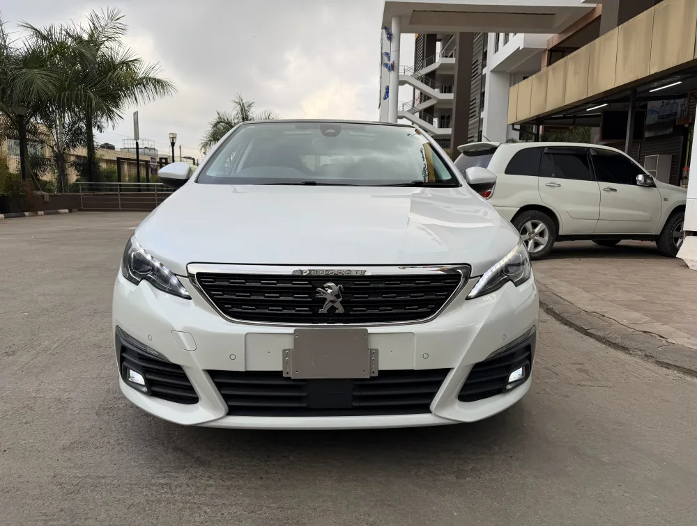 PEUGEOT 308 HATCHBACK MOONROOF - PRG Motors Ltd